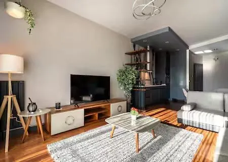 2 Bedroom House In Taksim Apartment